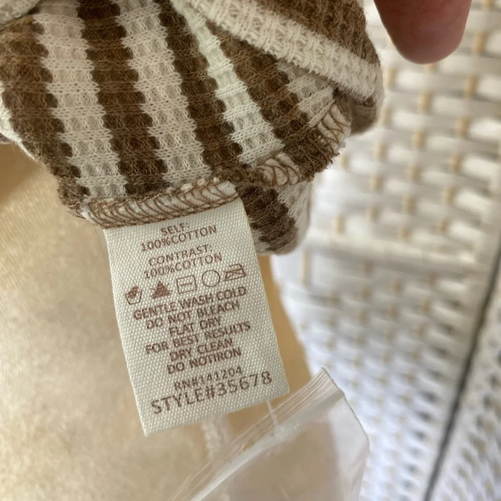 NWT Hem & Thread Thermal Stripe Tank - Picture 10 of 12